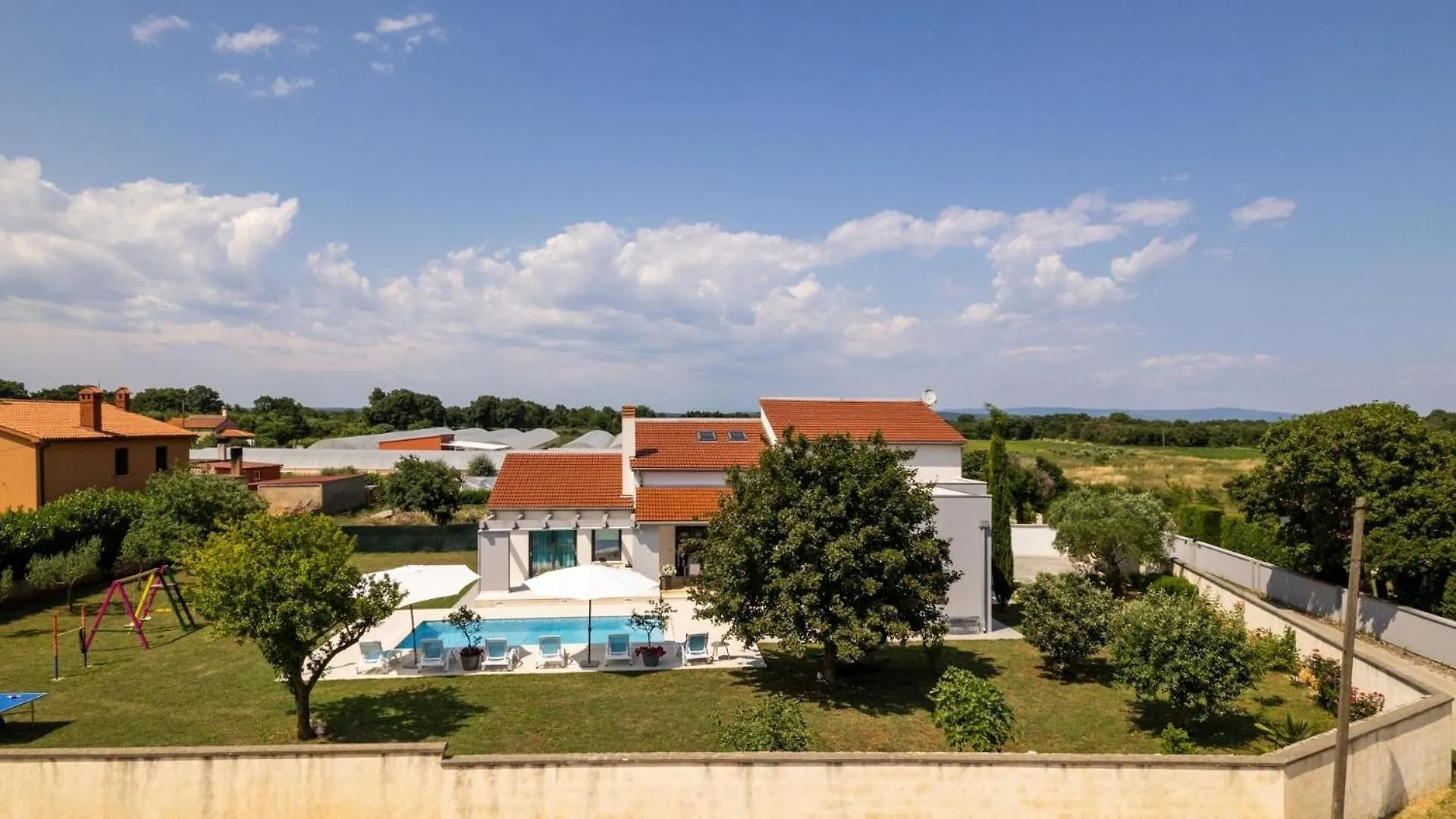 Ferienhaus Mit Privatpool Fuer 8 Personen Ca 250 Qm In Sisan, Istrien Suedkueste Von Istrien 0*, Sisan