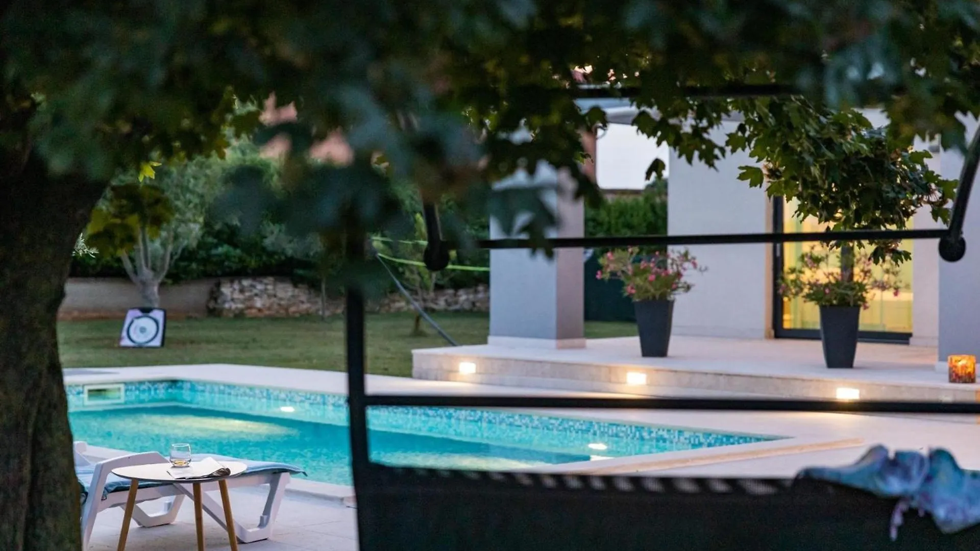 Ferienhaus Mit Privatpool Fuer 8 Personen Ca 250 Qm In Sisan, Istrien Suedkueste Von Istrien